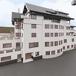 Hotel Persura
