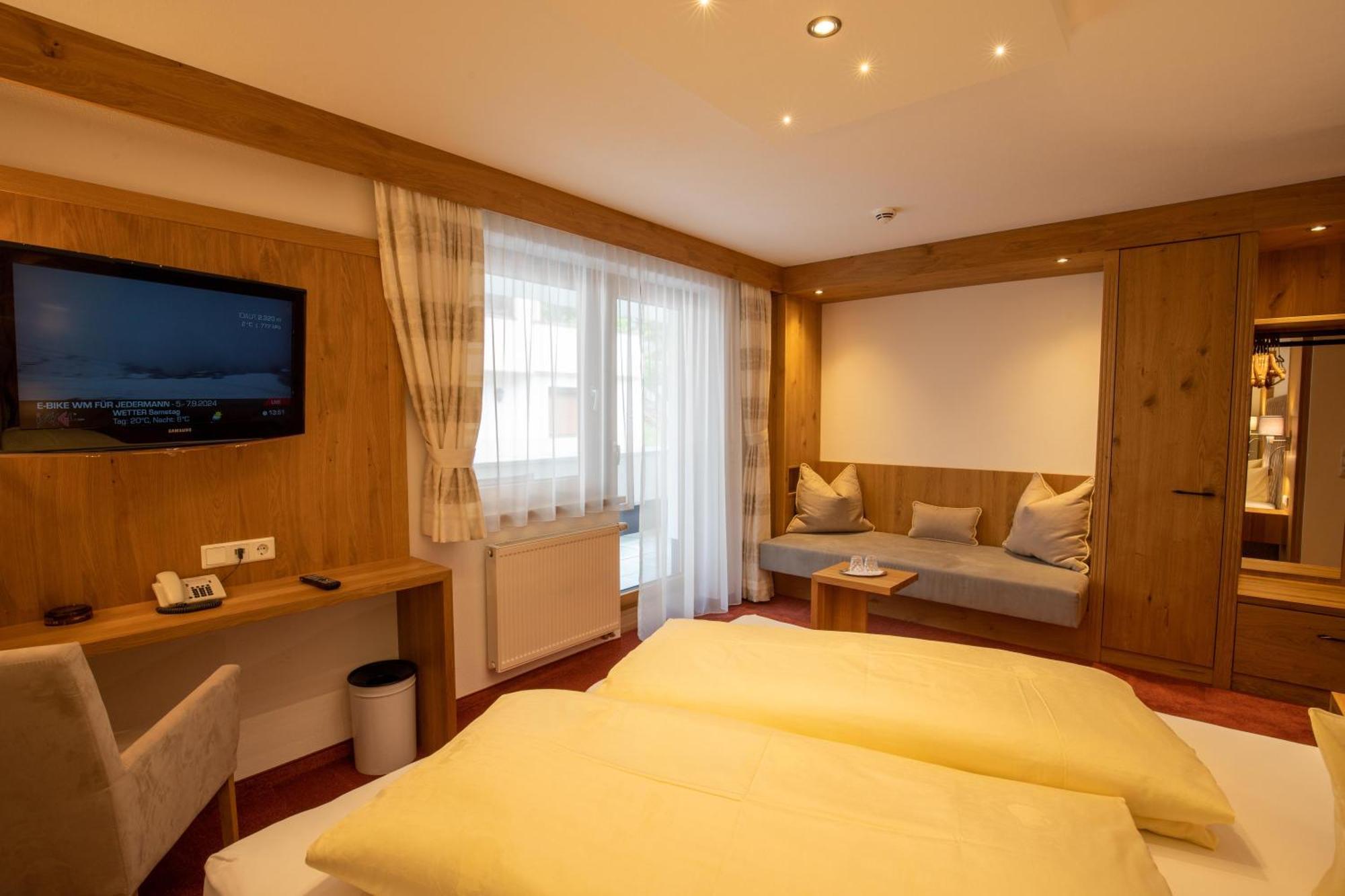 Hotel Persura